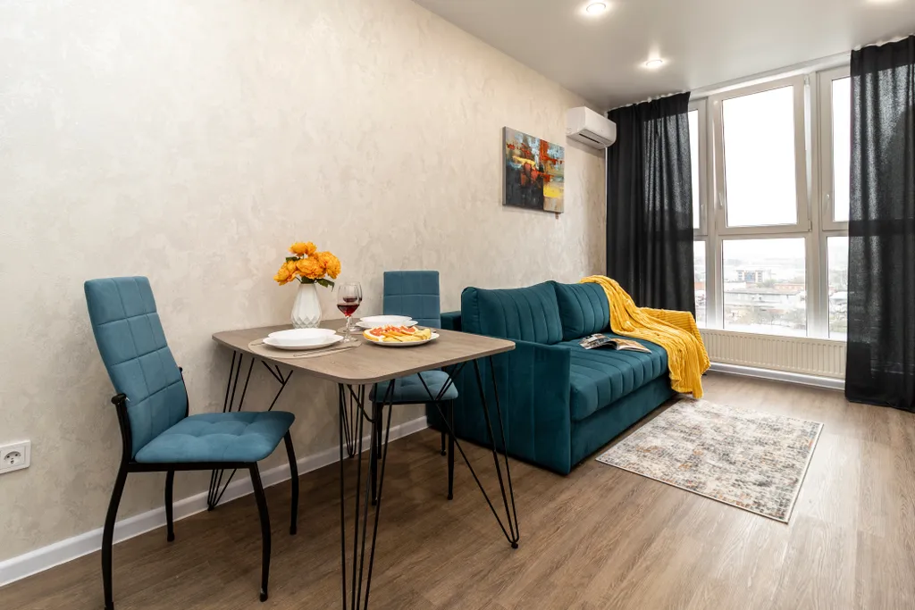 Квартира Квартира Яркая студия с диваном — Краснодар