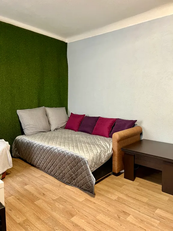 Уютная двушка в минуте от вокзала