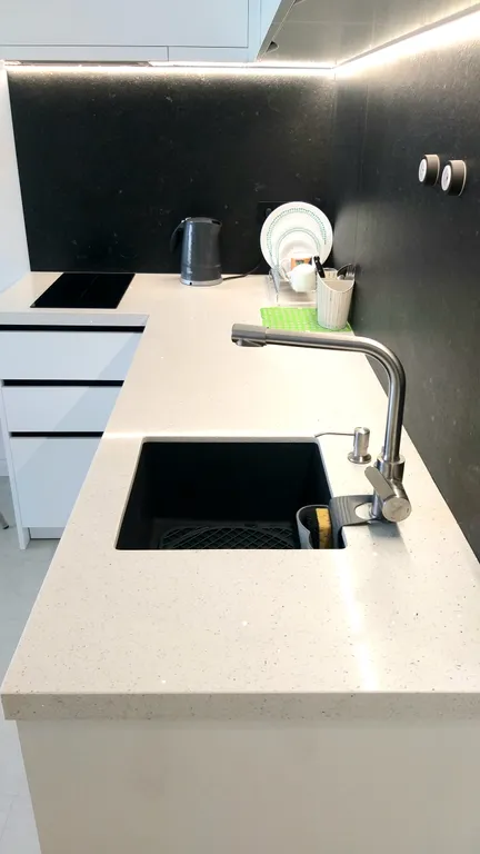 Уютная квартира с видом на Золотой мост и бухту