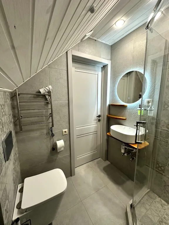 Монсардный этаж в стиле шале