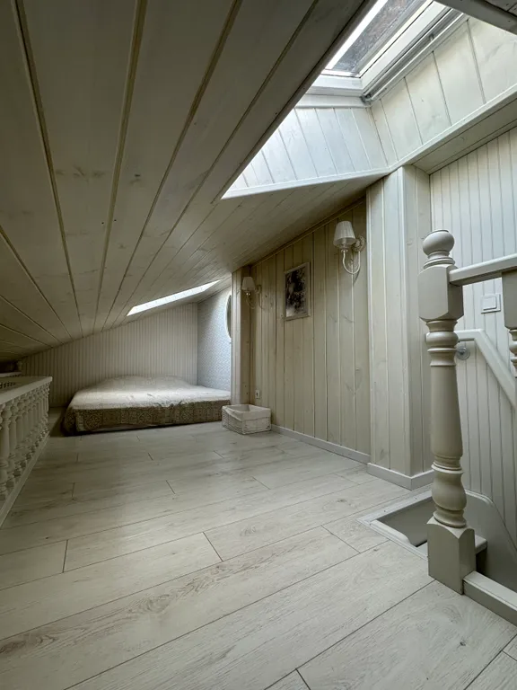 Уютный таунхаус с видом на лес