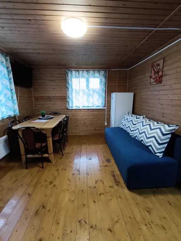 Дом на берегу пруда для шести человек