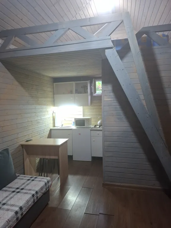 Стильный лофт-домик у моря