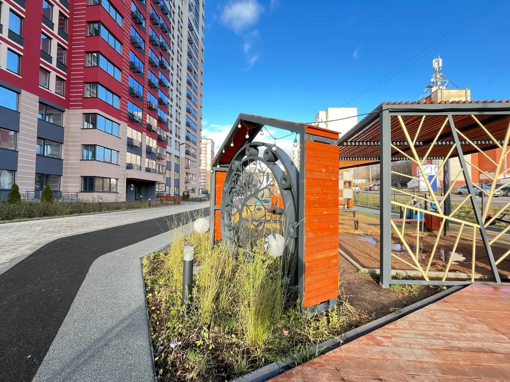 Теплая светлая квартира для 4 гостей в современном ЖК