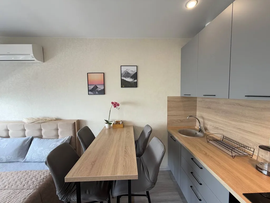 Стильная студия, панорамный вид на море и горы