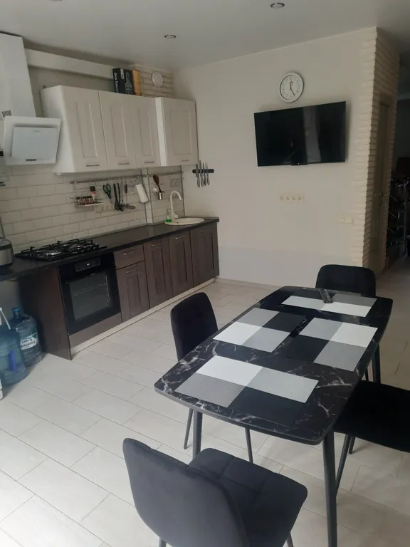 Таунхаус в центре города курорта