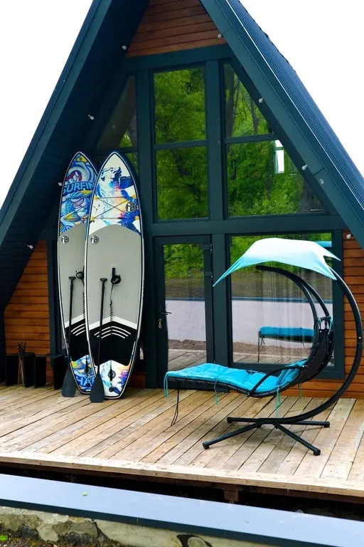 Уютный барн в дубах