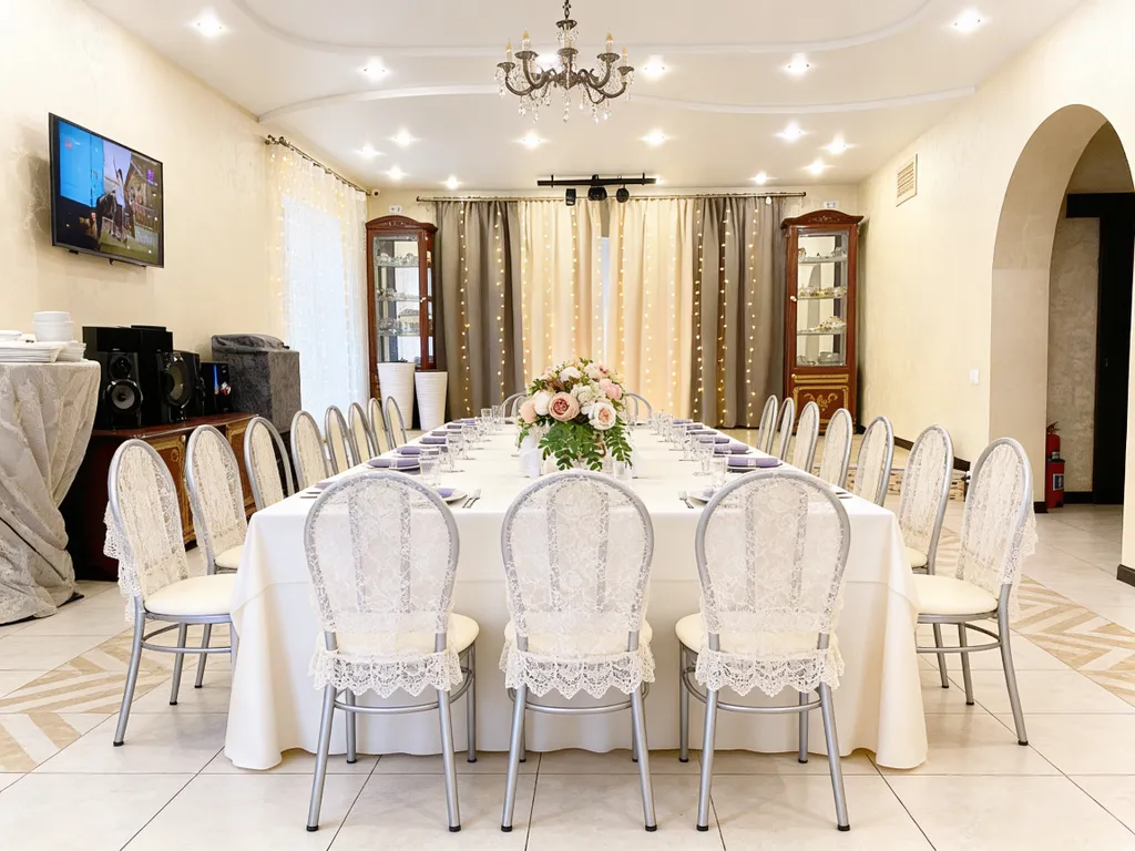 Коттедж Коттедж с новым ремонтом, с танцполом, караоке, баней и чаном — Ермолино