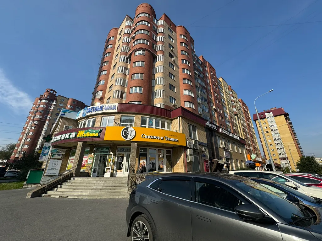 Квартира Однокомнатная квартира в центре. Для 4х гостей. Скидка от 5 ночей! — Тюмень