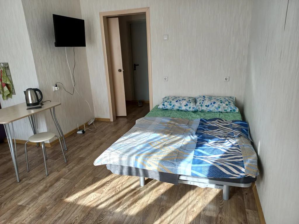 Светлая уютная квартира вблизи Медицинской академии и ЖД Больницы