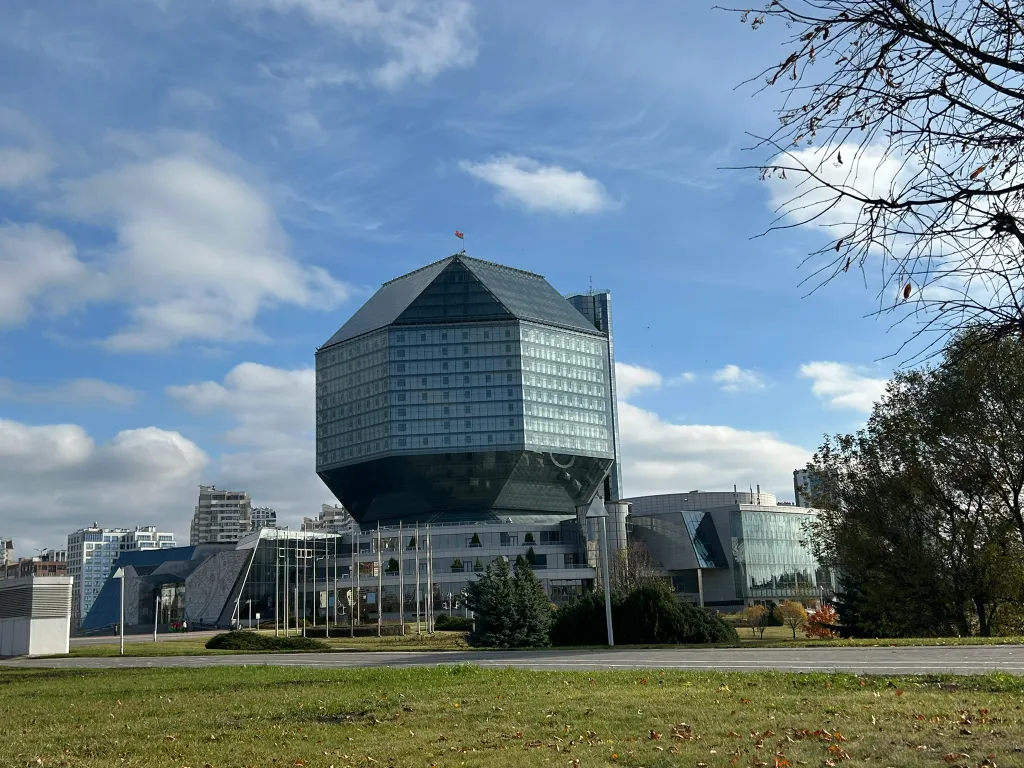 Квартира 2-комнатная Квартира — Минск
