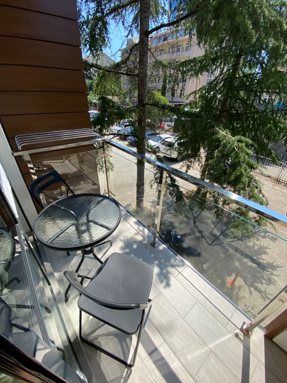 Квартира Квартира Уютная студия с балконом, с бассейном, 5 минут до моря, 5 минут до жд — Адлер