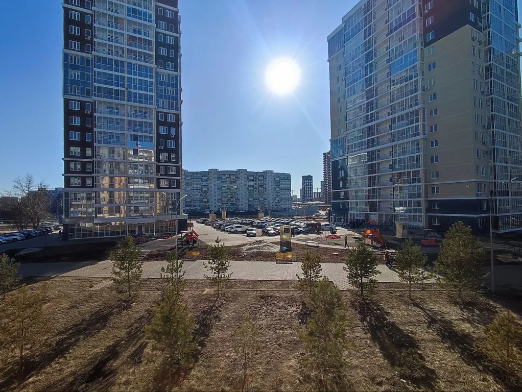 Уютнaя cветлaя квартира в центре рядом с парком Победы