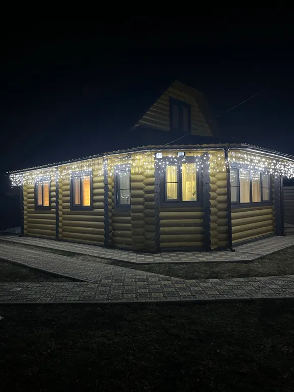 Домик вблизи леса