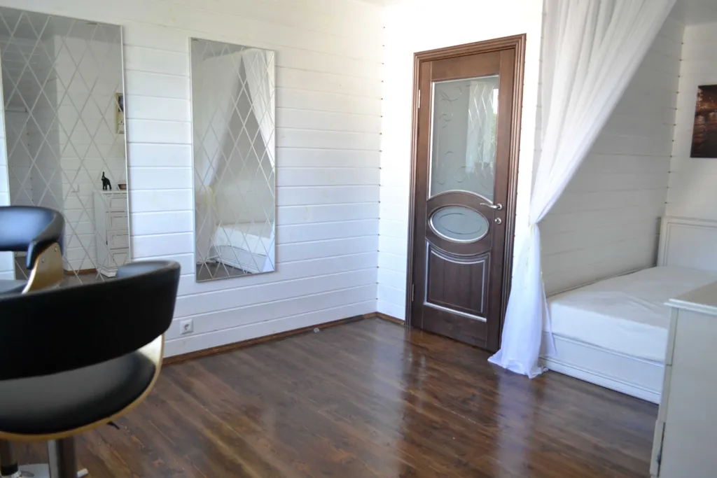 Эко дом у озера + баня удобно размещается 14 человек