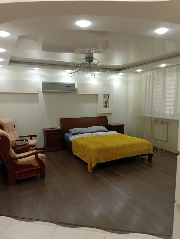 Уютная квартира напротив Дворца игровых видов спорта