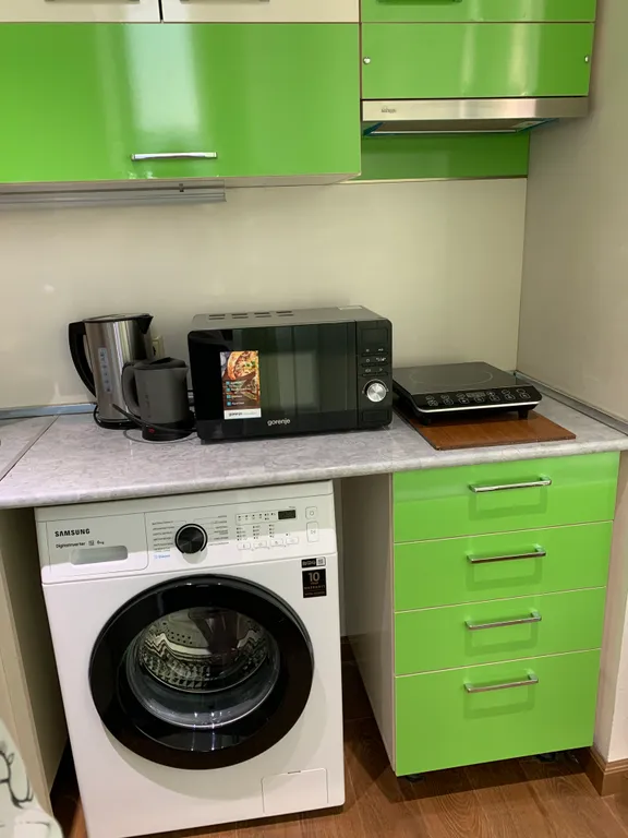 City Central Apartment (студия с витражами)