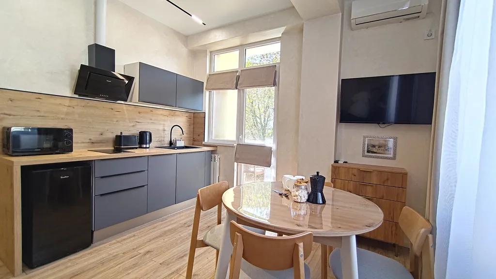 Душевный апартамент со спальней. Насладитесь тишиной и красотой гор