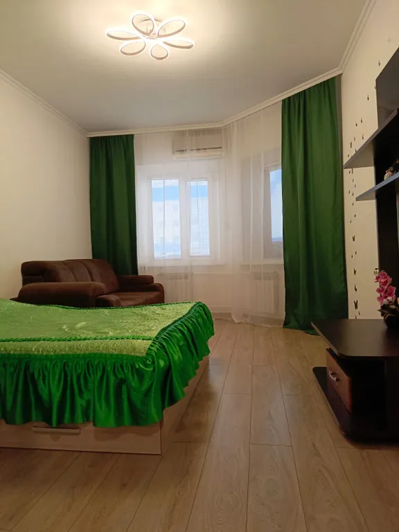 Уютная однокoмнатная квартиpа в центре города