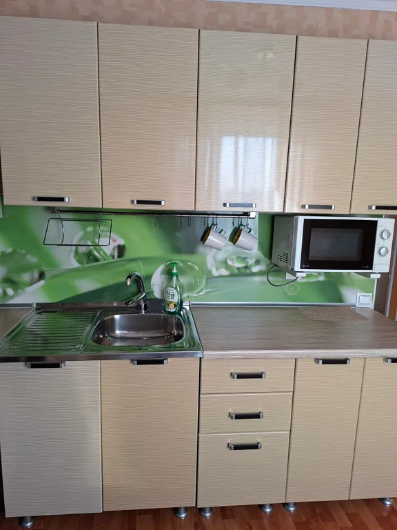 Уютная квартира в тихом микрорайоне.