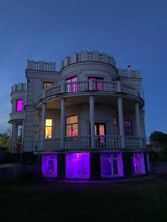 Коттедж на собственном берегу Невы