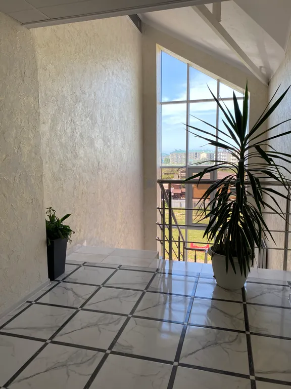 Студия на 4-х с кухней, балконом