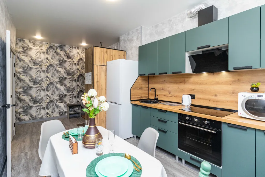 Уютная квартира в сердце города — аренда посуточно в Сургут