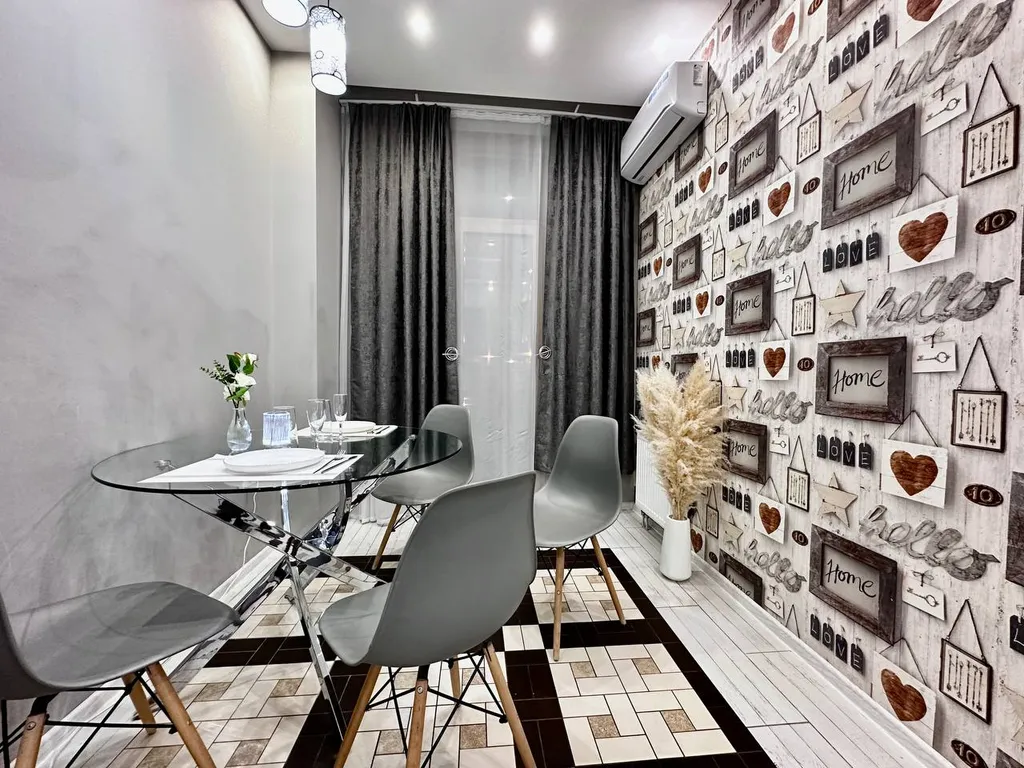 Квартира Квартира в бизнес-центре Арбат в самом центре города — Волгоград