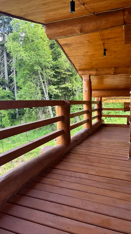 Просторное шале с видом на горы без соседей