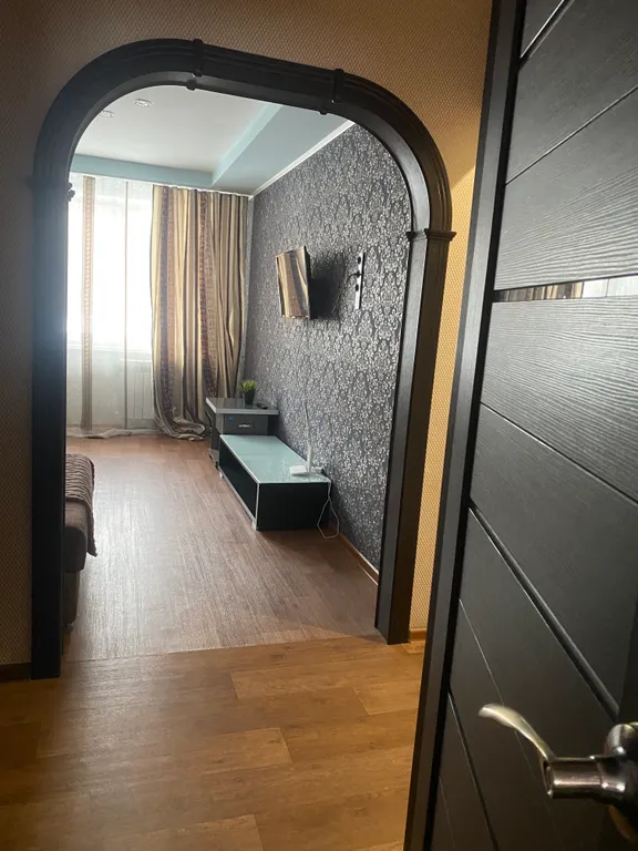 Квартира у сквера