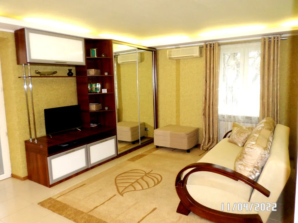 Уютная квартира для незабываемого отдыха — аренда посуточно в Евпатория