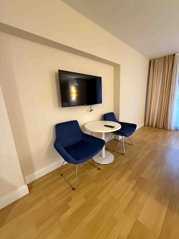 Студия с видом на море и горы