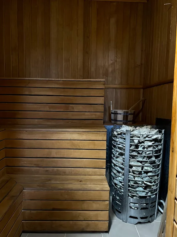 Коттедж и сауна