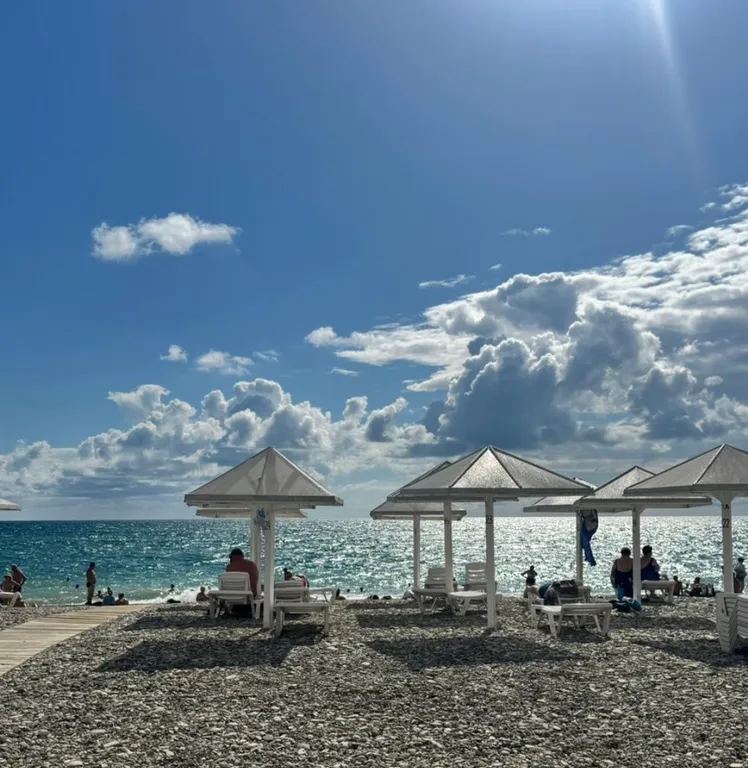 Kвaртиpа 500 метpoв от пляжа примоpье