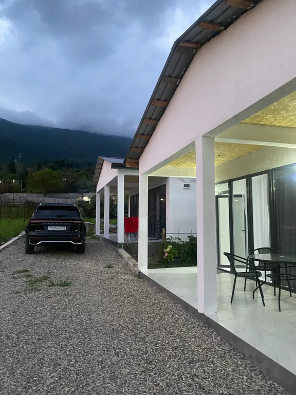 Домик с видом на море