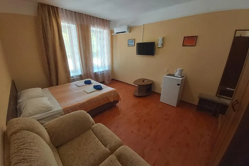 Квартира Трёхместный номер №3 — аренда посуточно в Катунь