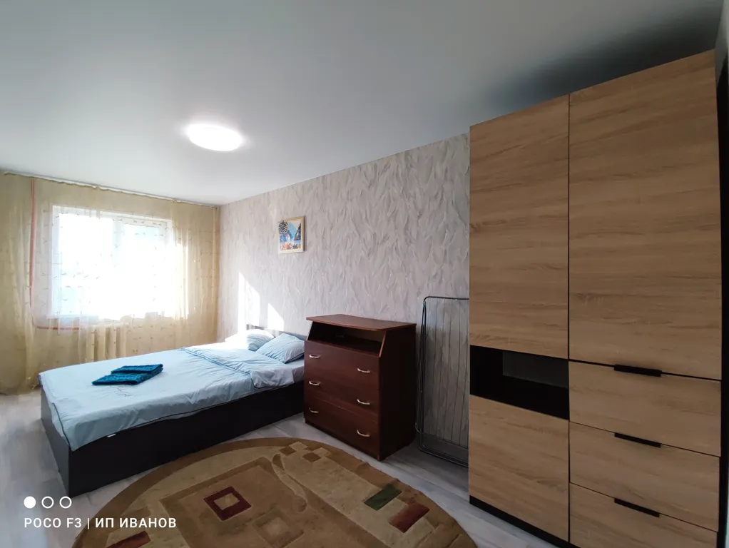 Двухкомнатные апартаменты с балконом в центре