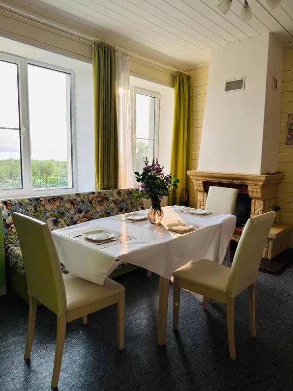 Коттедж с видом на озеро