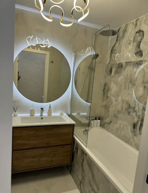 Большая, светлая трёхкомнатная квартира