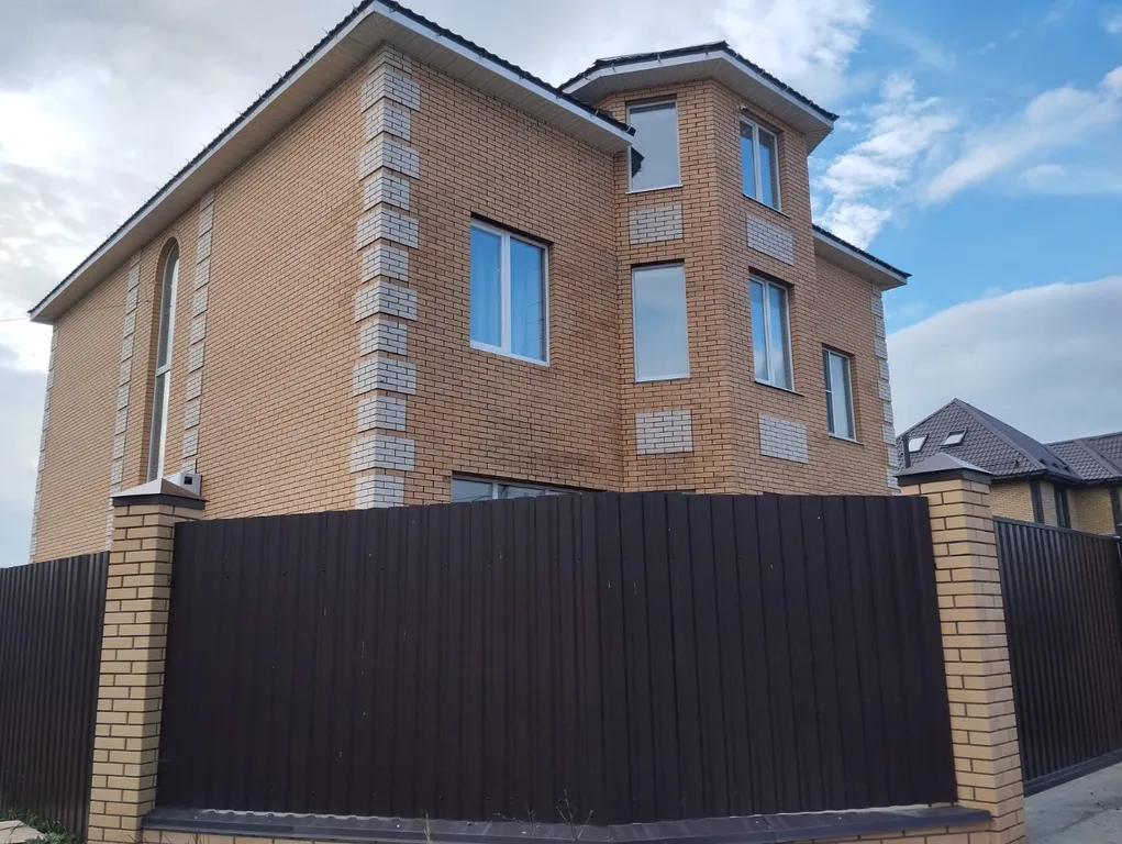 Коттедж Уютный и просторный дом не далеко от Москвы — Холуденево