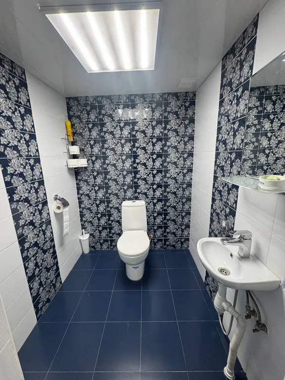 Уютный дом возле термального источника по дороге на курорт Мамисон