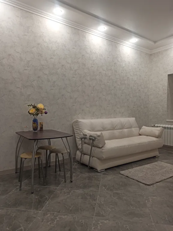 Уютная квартира — аренда посуточно в Волжский