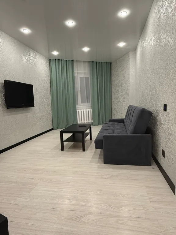 Квартира 3-комнатная Квартира — Кировск