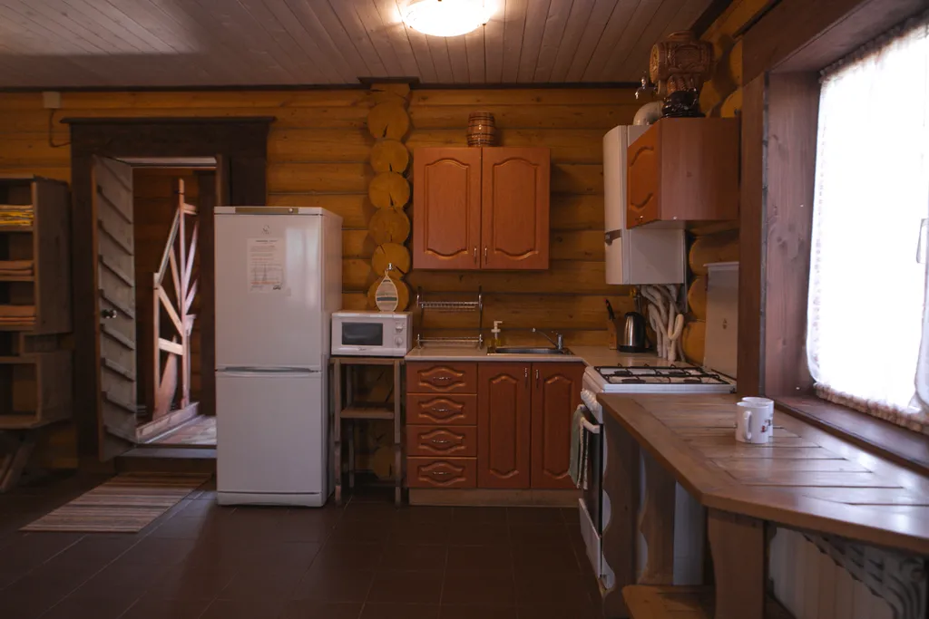 Двухэтажный дом для отдыха на природе с баней