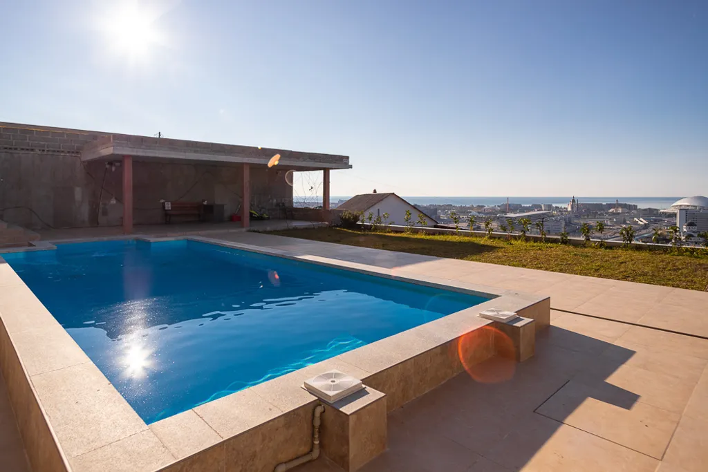 Коттедж Deluxe апартаменты с бассейном и видом на море — Сириус