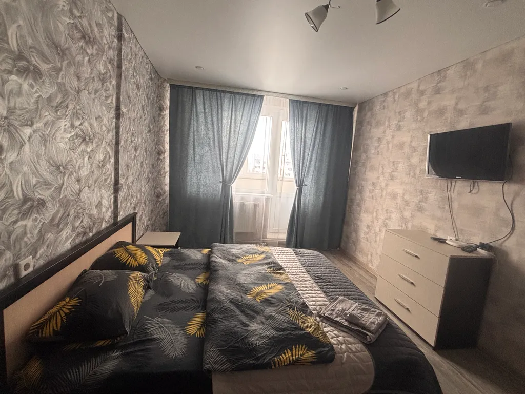 Теплая, просторная, уютная однокомнатная квартира с горячей водой