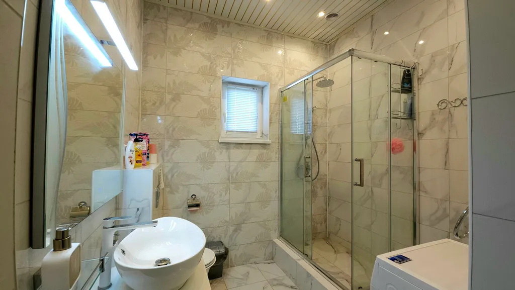 Дом в черте города