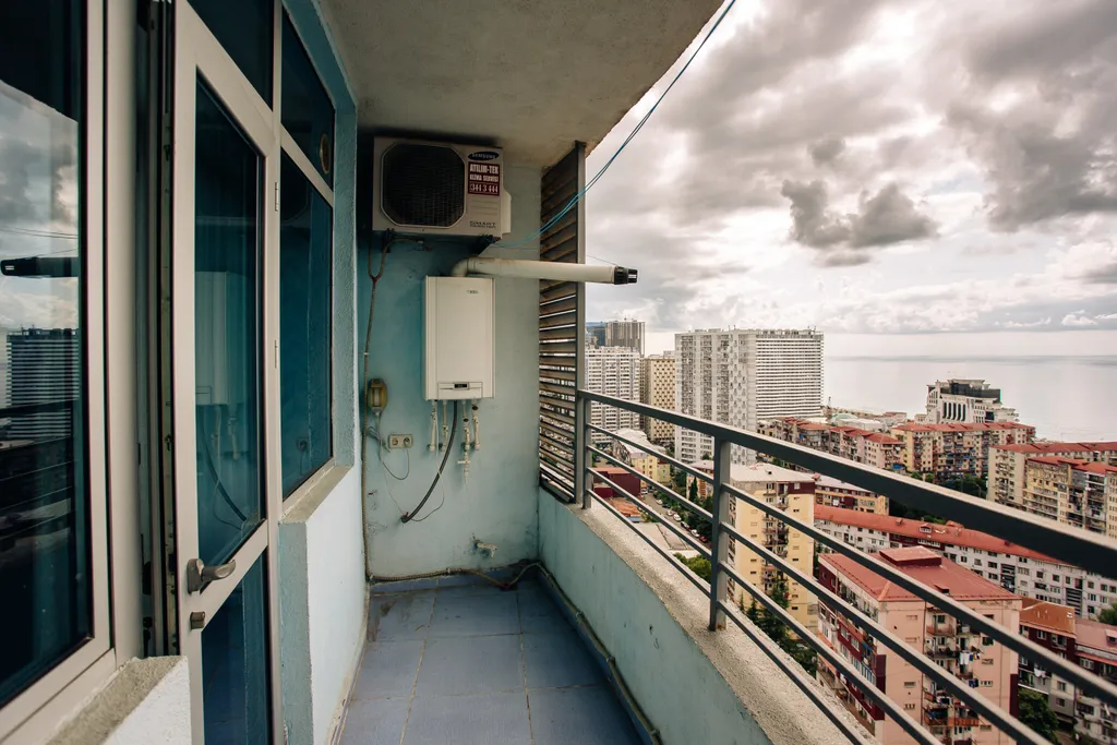 Квартира Просторная квартира с видом на город и море — Батуми