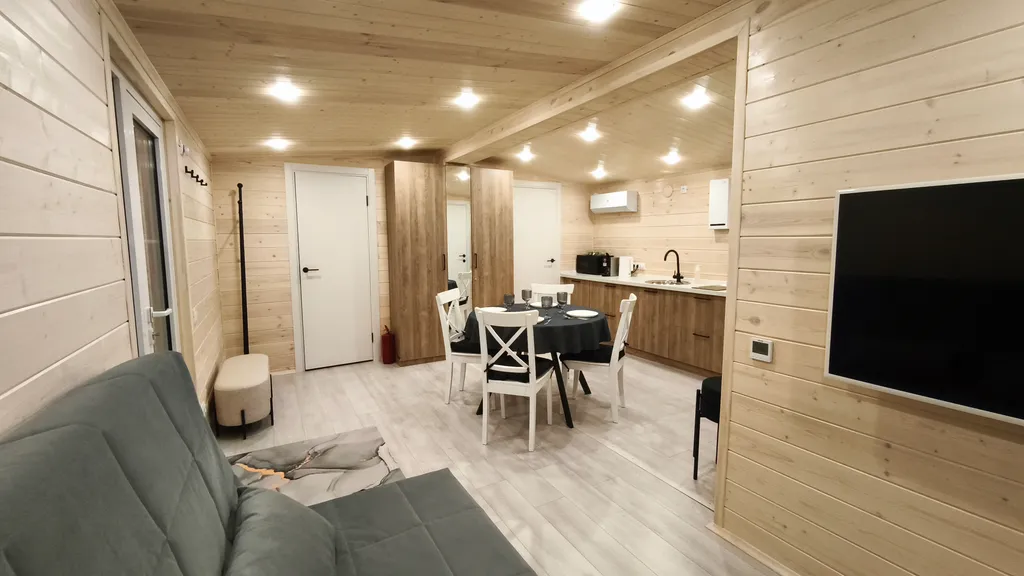 Дом с купелью в сосновом лесу