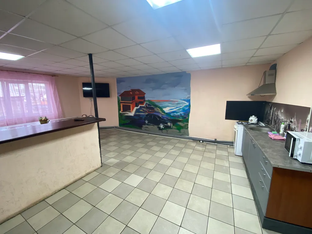 Большой дом в центре города